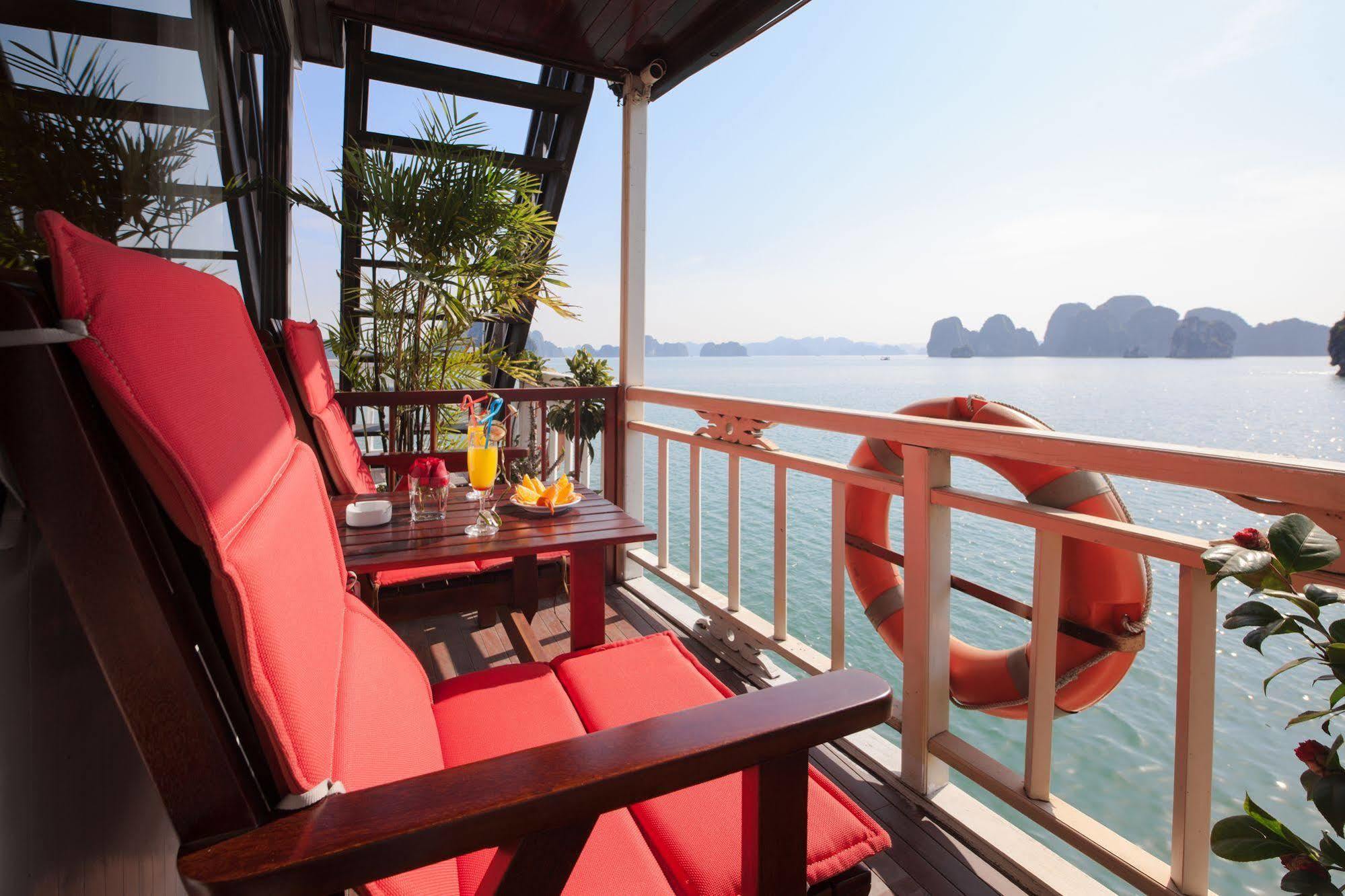 Garden Bay Luxury Cruise Hotel Ха Лонг Екстериор снимка