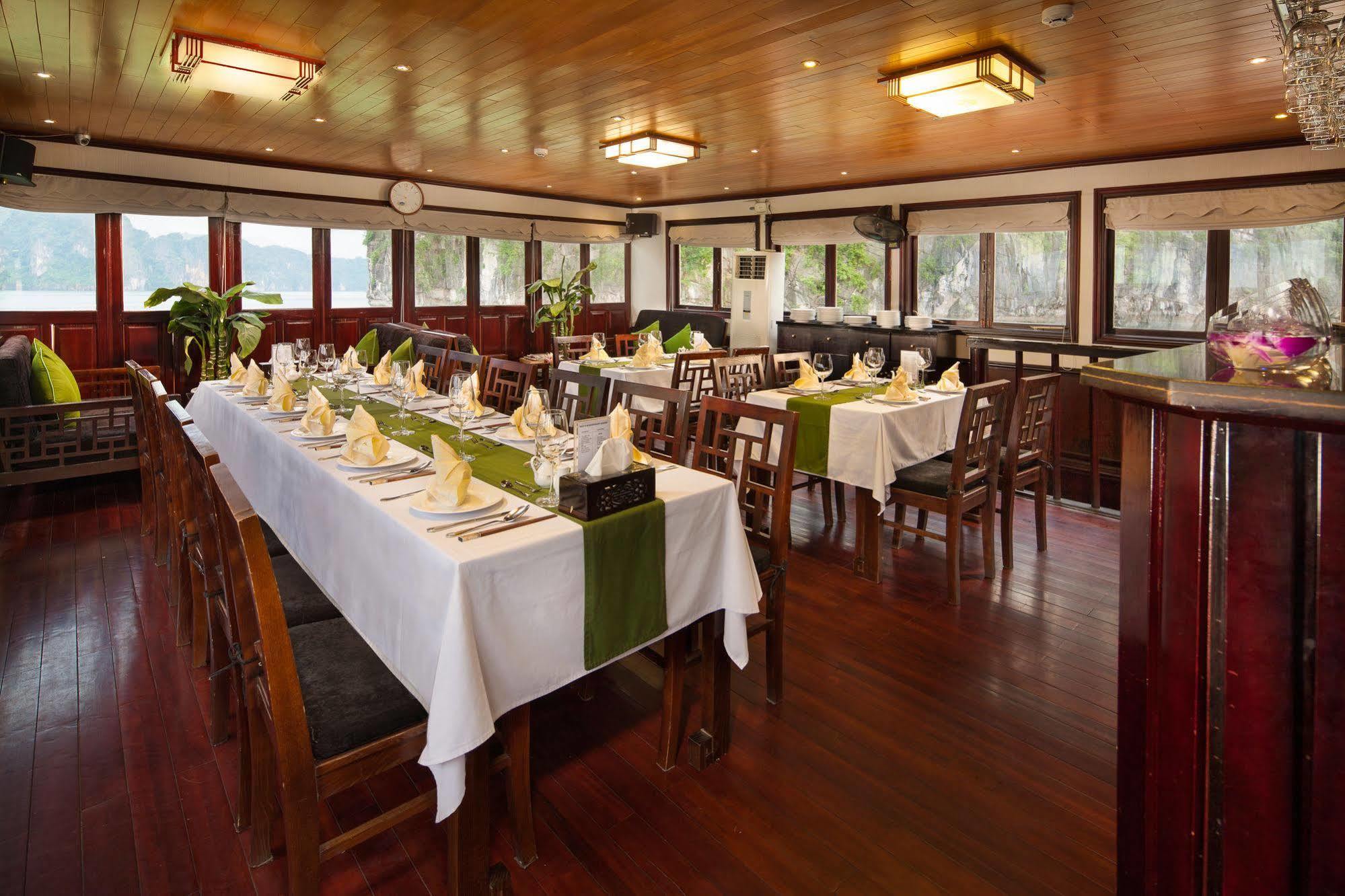 Garden Bay Luxury Cruise Hotel Ха Лонг Екстериор снимка